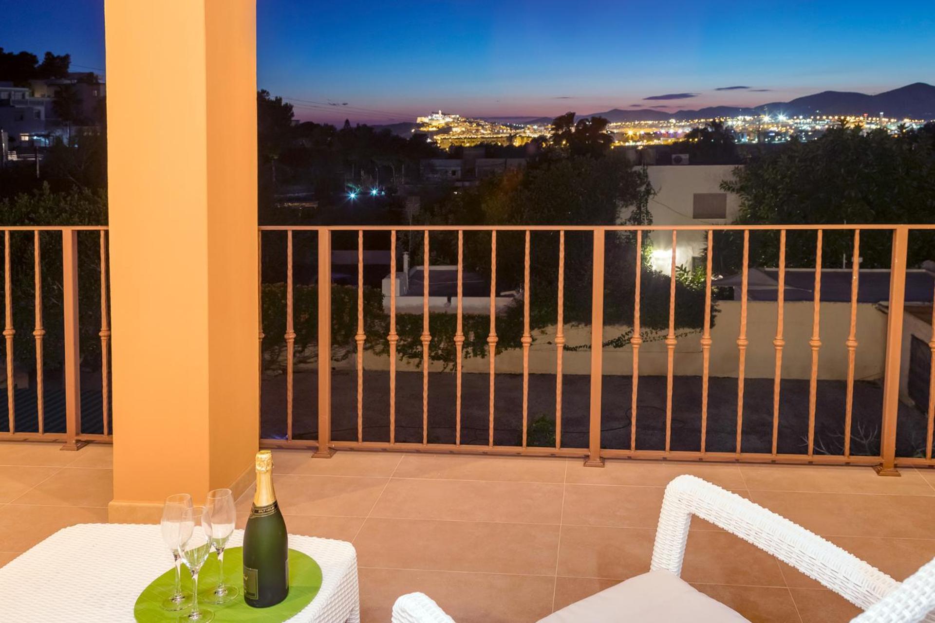 טאלאמאנקה Villa Alexandra מראה חיצוני תמונה