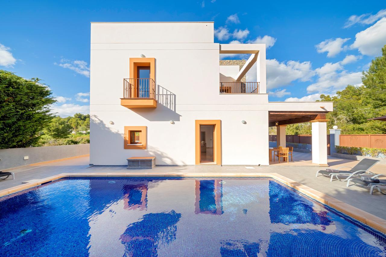טאלאמאנקה Villa Alexandra מראה חיצוני תמונה