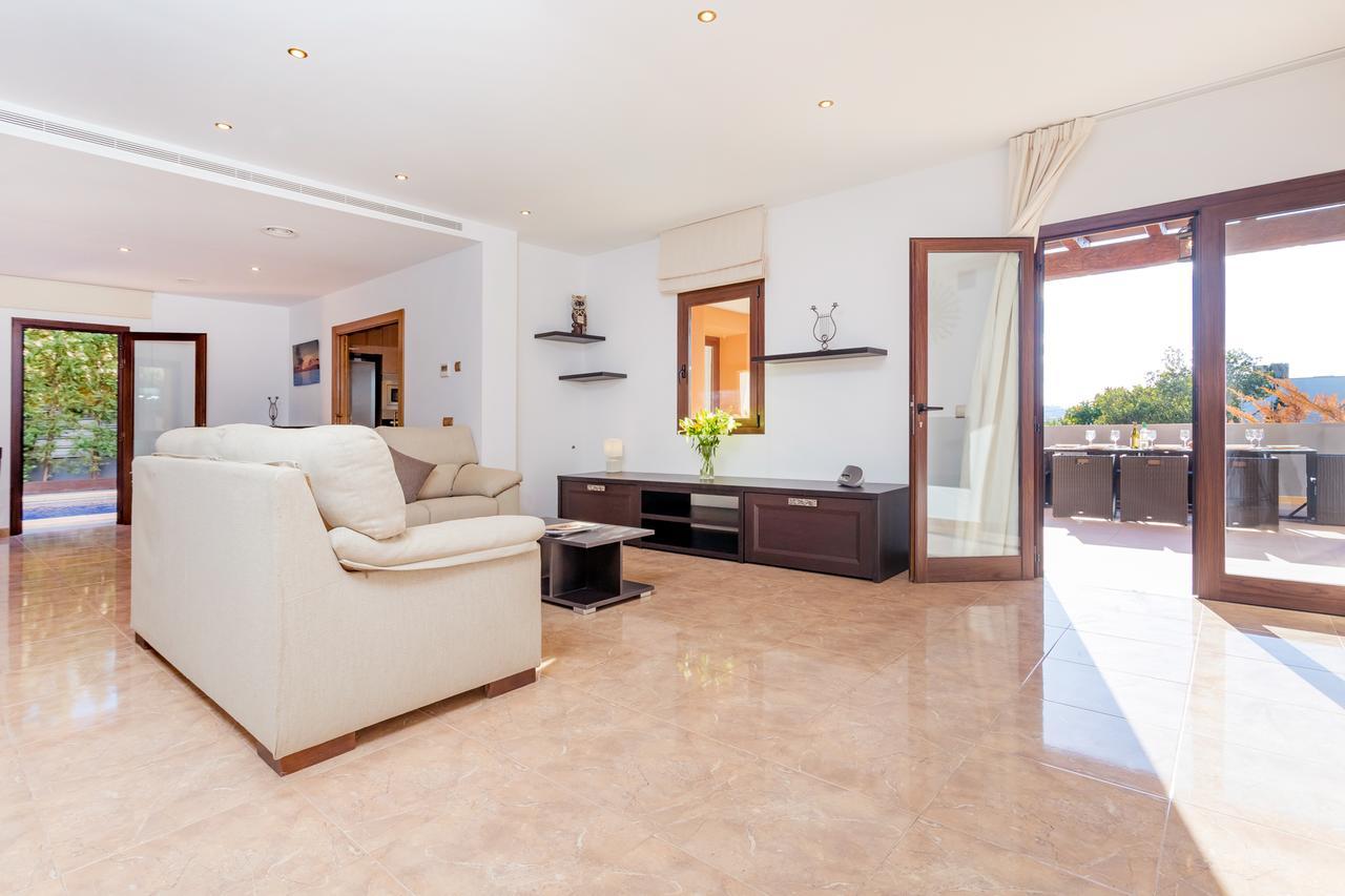 טאלאמאנקה Villa Alexandra מראה חיצוני תמונה