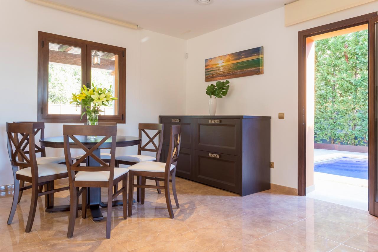 טאלאמאנקה Villa Alexandra מראה חיצוני תמונה